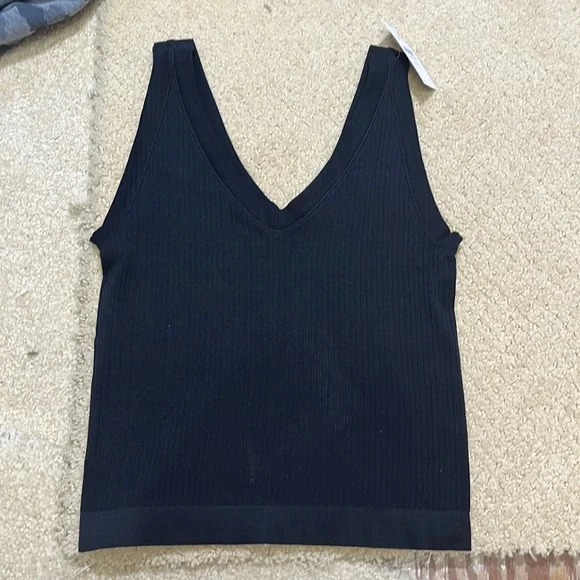 NWT Loft Black Crop top XS/S - Picture 1 of 3